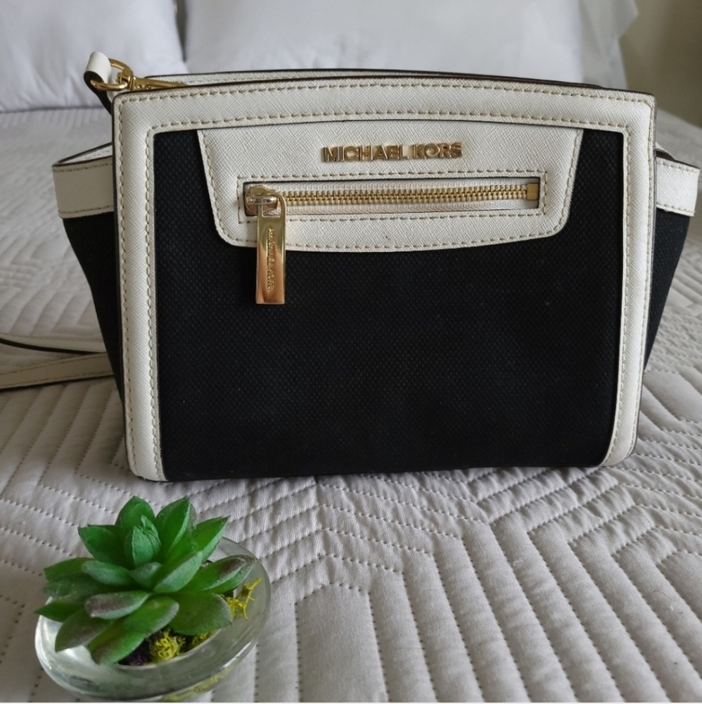 Michael Kors Selma Satchel